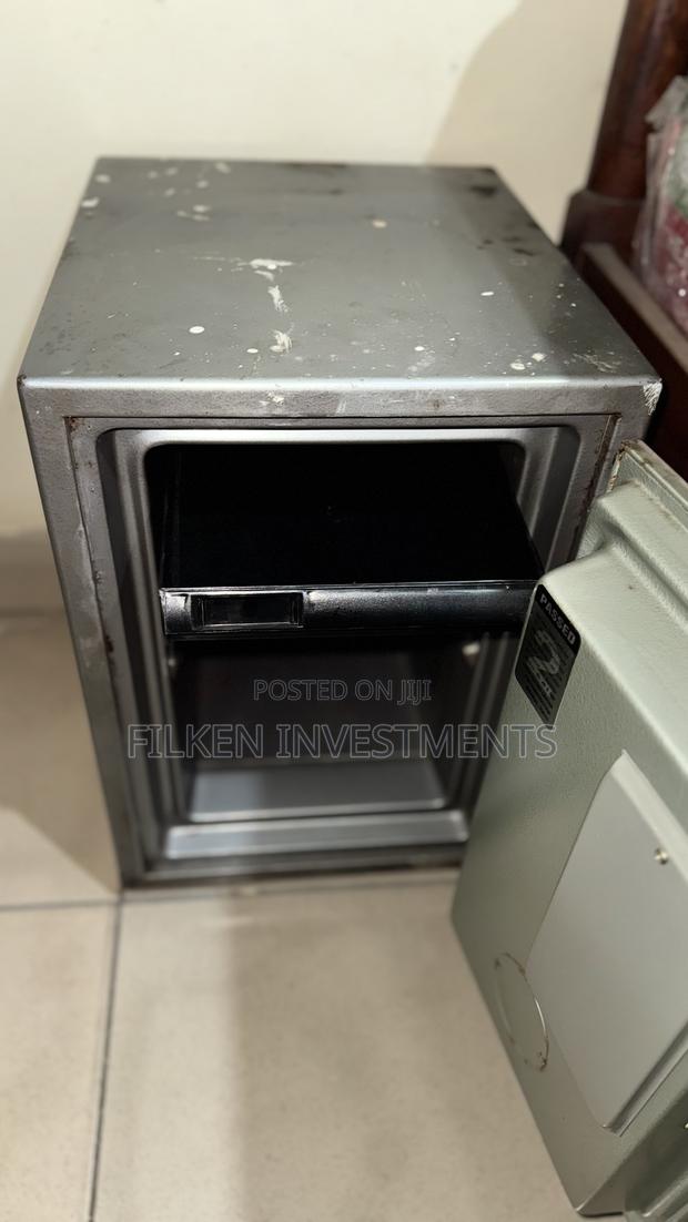 Safe Box, Fire Proof 55kg - thumbnail 3