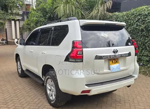 Toyota Land Cruiser Prado 2018 Off white