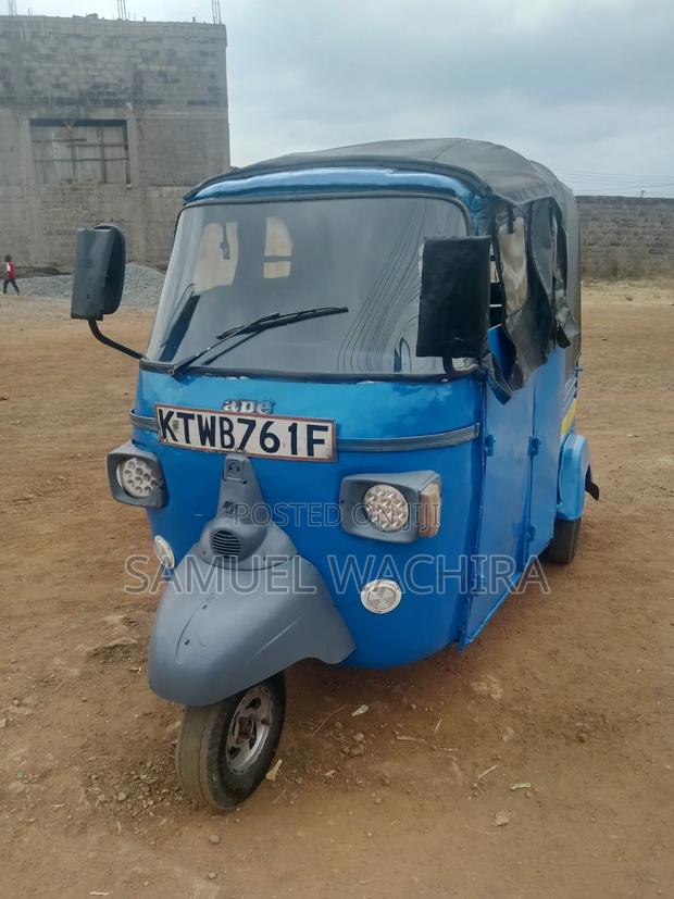 Piaggio Scooter 2017 Blue - thumbnail 5