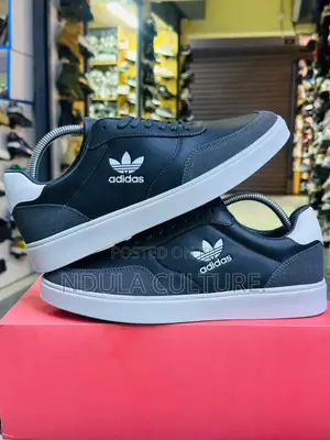 Adidas Casual Sneakers