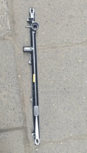Top Radiator Cover Honda Fit 2011