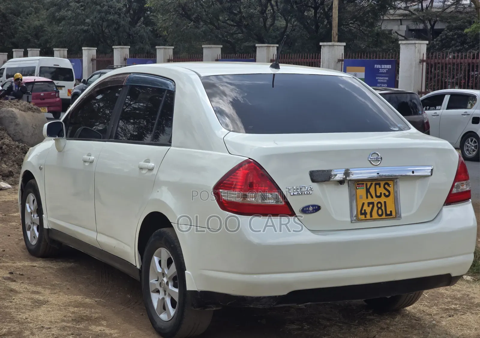 Nissan Tiida 2011 White