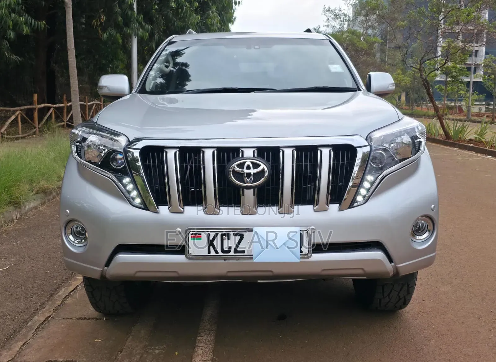 Toyota Land Cruiser Prado 2013 Gray