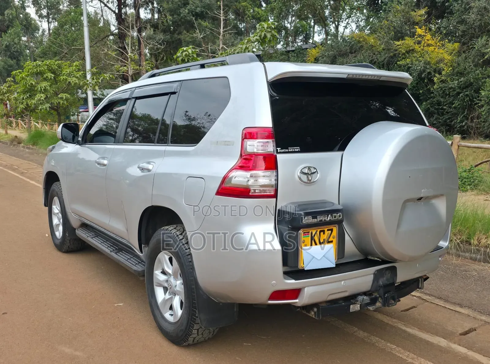 Toyota Land Cruiser Prado 2013 Gray