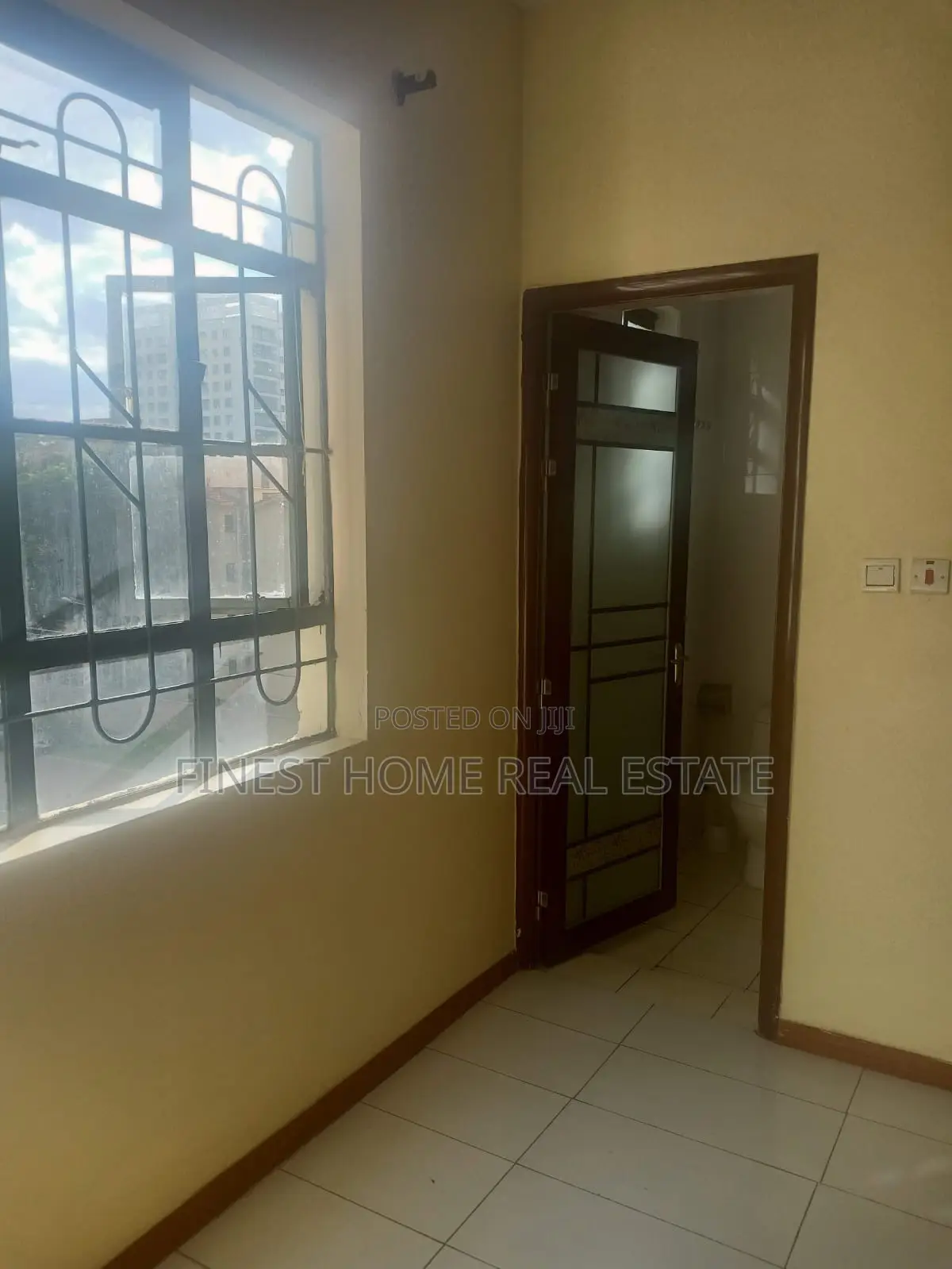 2bdrm Apartment in Vanga Court, Lavington for sale