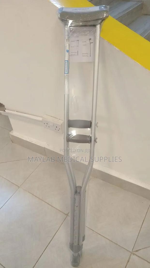 Under Arm Crutches – Adjustable Axillary Walking Crutches