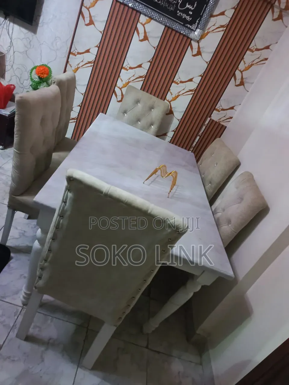Six Seater Dinning Set