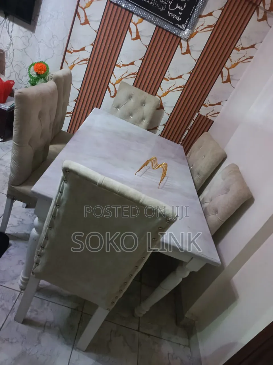 Six Seater Dinning Set