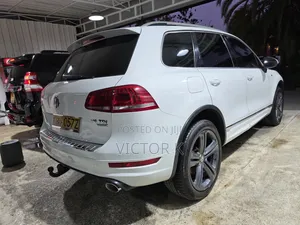 Volkswagen Touareg 2014 White