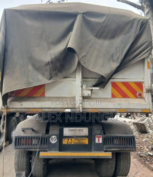 ZJ Tipping Trailer Still New - main view