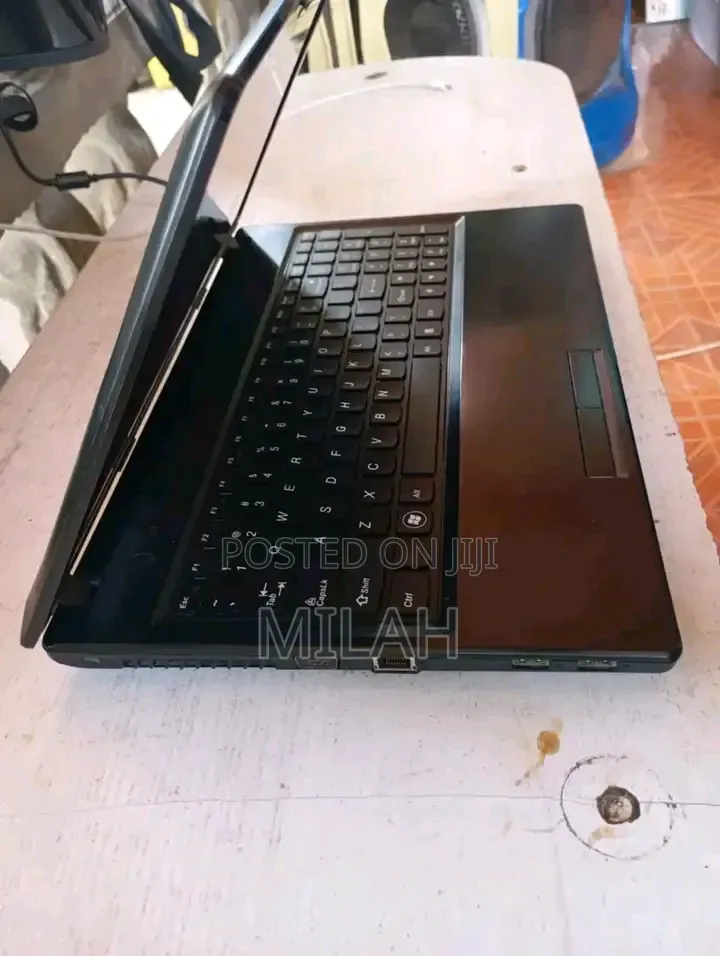New Laptop Dell 16 Premium 256GB Intel Core i7 SSHD+SSD 16 GB
