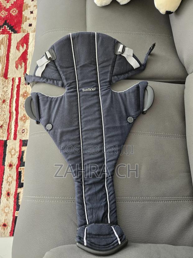 BabyBjorn Baby Carrier in Black
