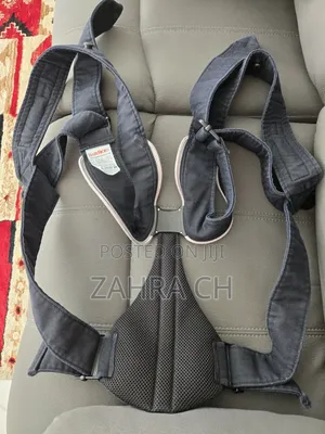 BabyBjorn Baby Carrier in Black