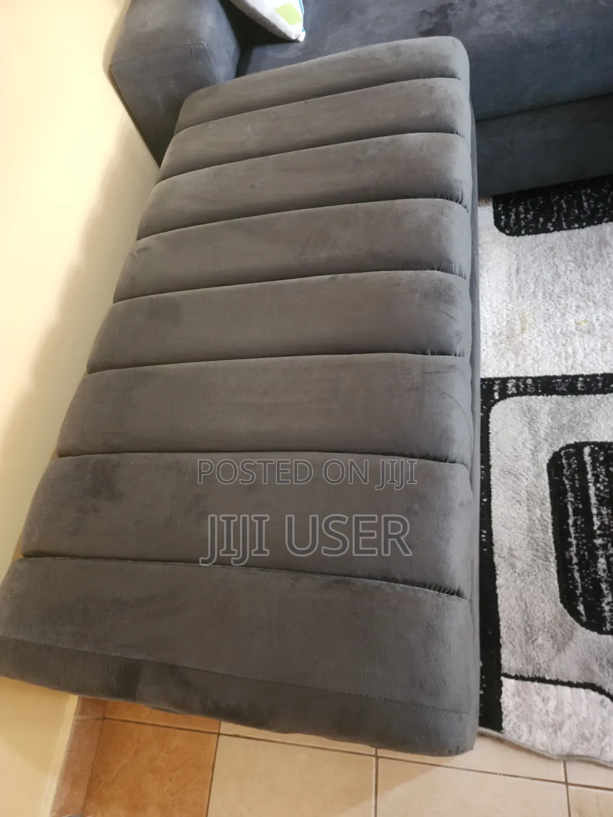 Ottoman Pouf/Seat