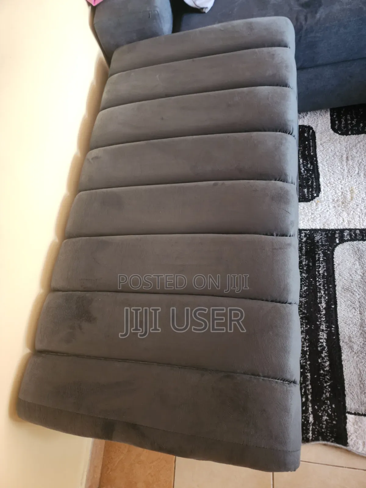 Ottoman Pouf/Seat