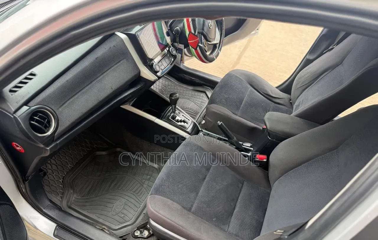 Toyota Corolla Fielder 2014 Silver