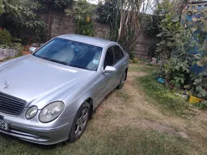 Mercedes-Benz E270 2004 Silver