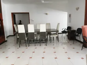3bdrm Apartment in Kizingo for rent