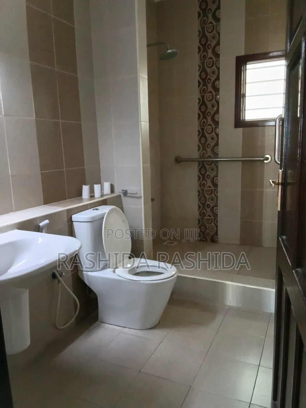 3bdrm Apartment in Kizingo for rent