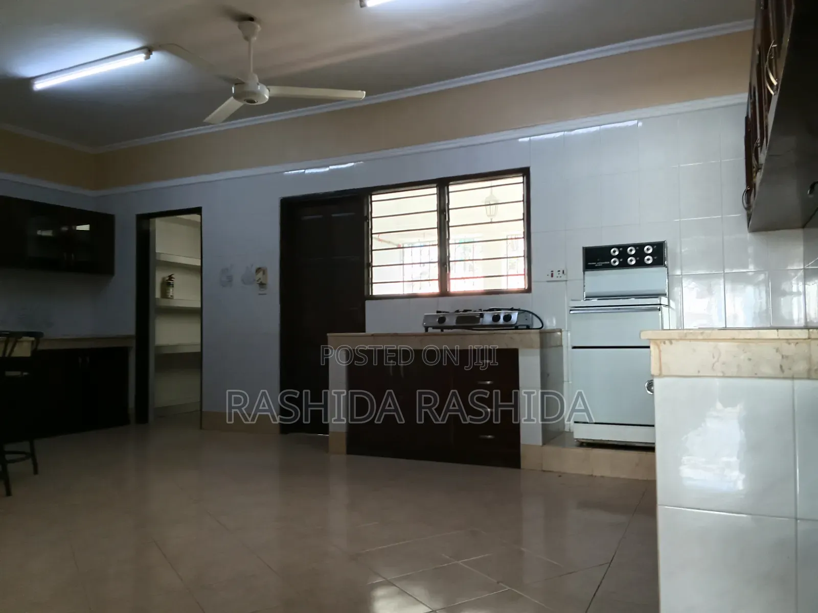 3bdrm Apartment in Kizingo for rent