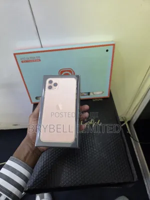 New Apple iPhone 11 Pro Max 256 GB Gold