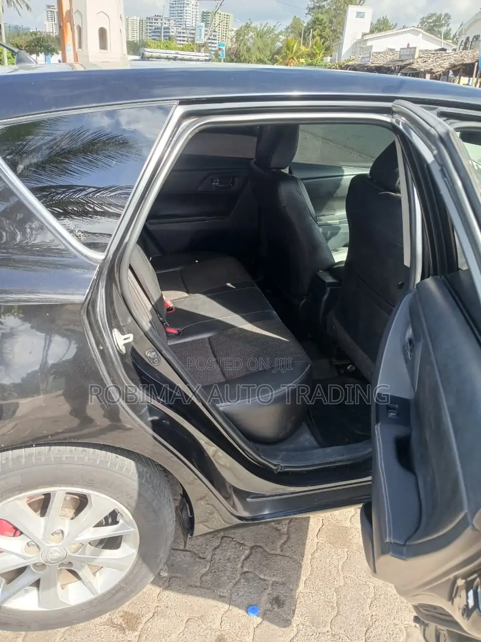 Toyota Auris 2014 Black