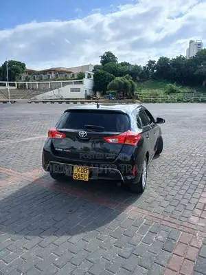 Toyota Auris 2014 Black