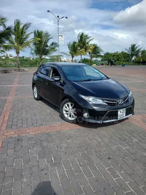 Toyota Auris 2014 Black