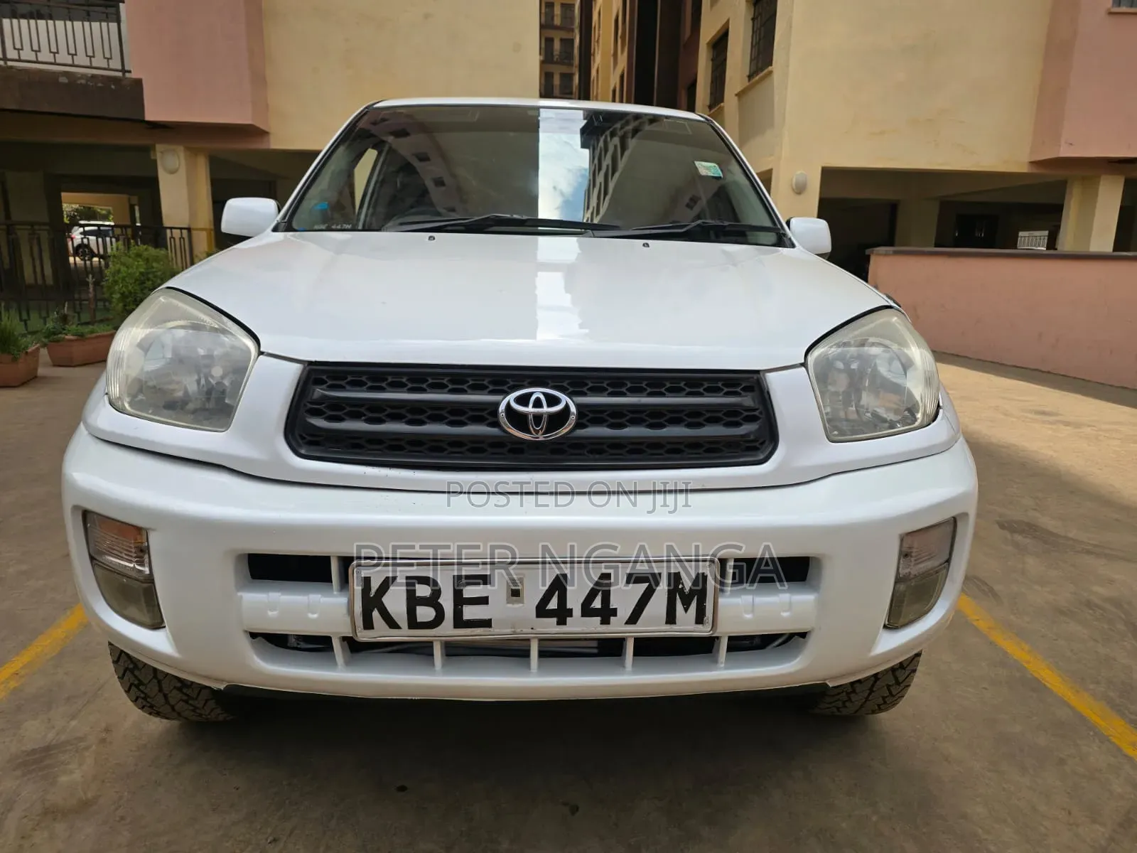 Toyota RAV4 2001 White