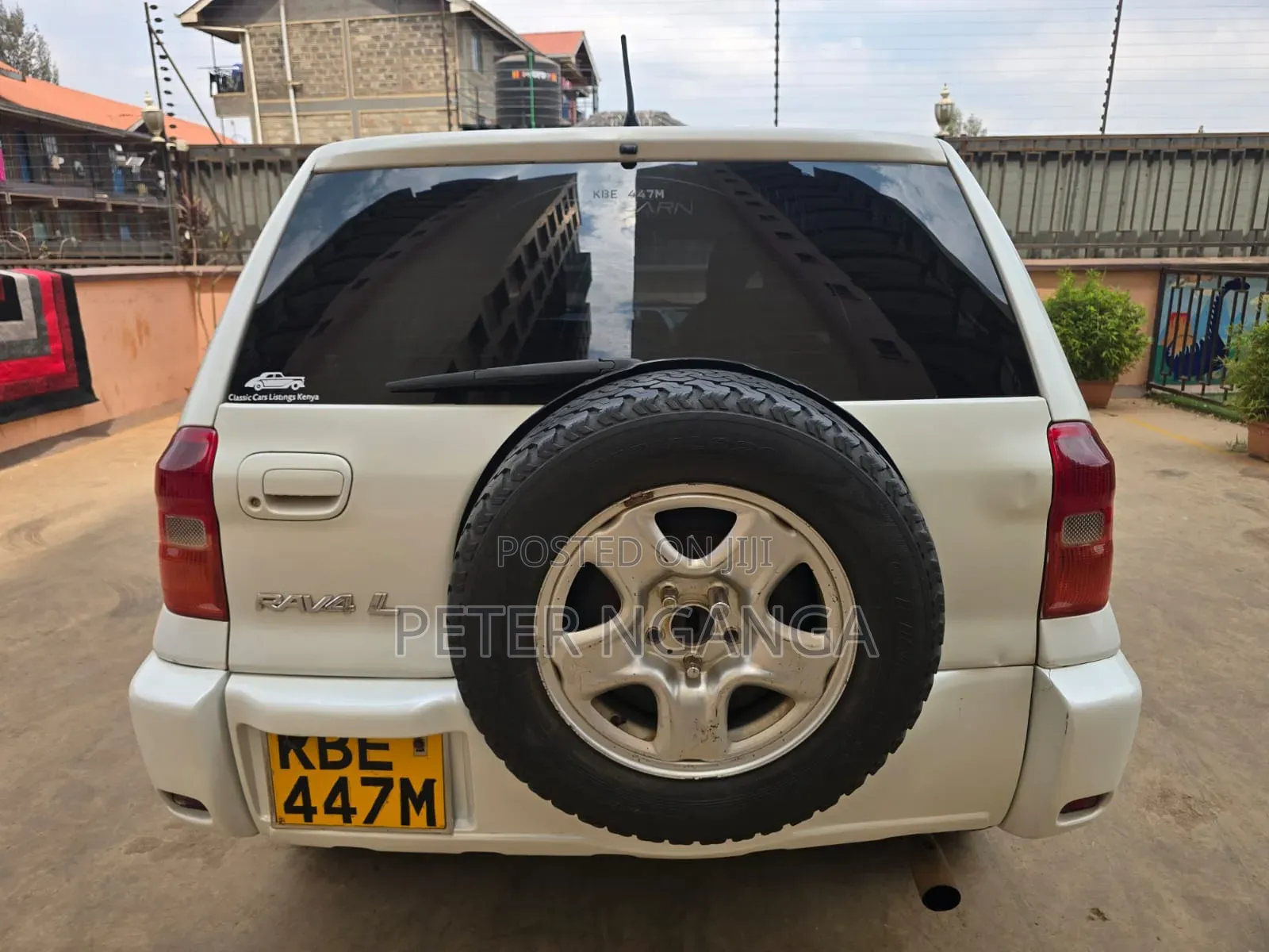 Toyota RAV4 2001 White