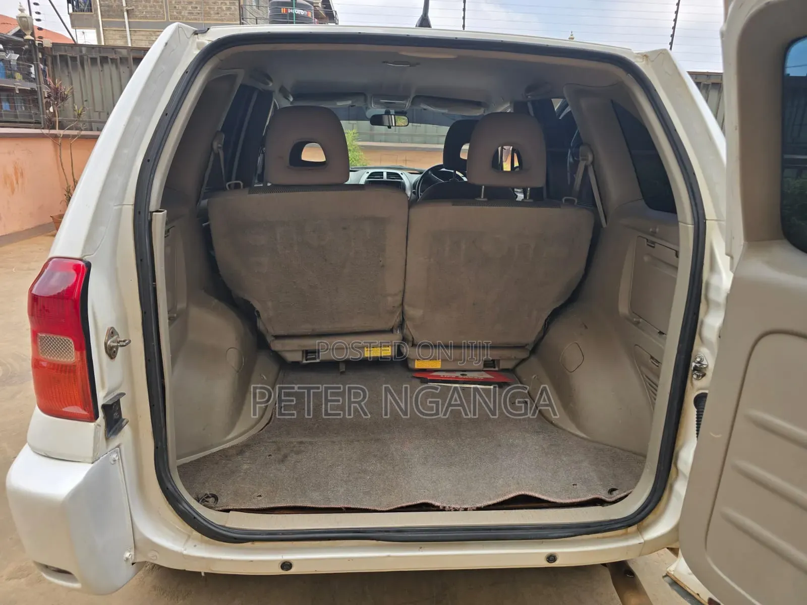 Toyota RAV4 2001 White