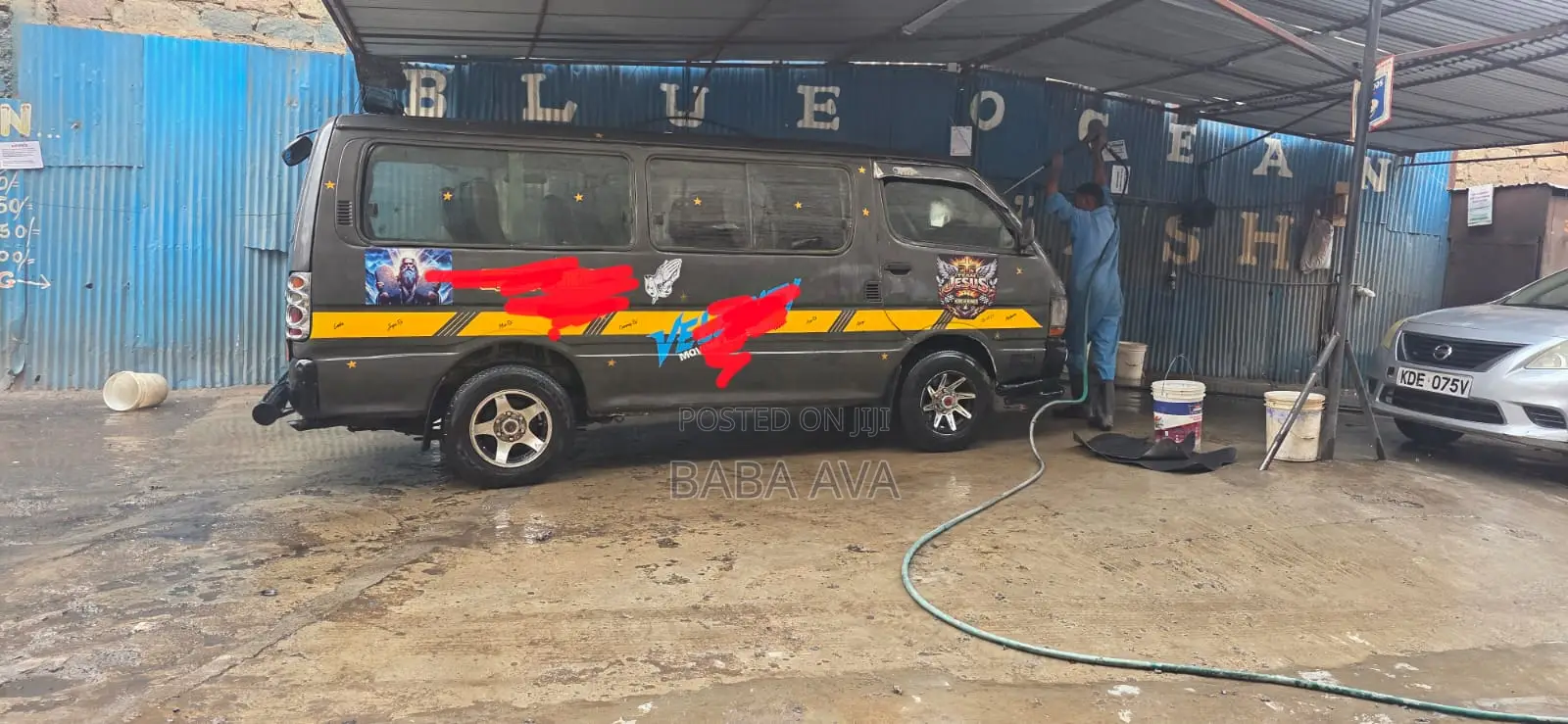 Toyota HiAce 2002 Grey