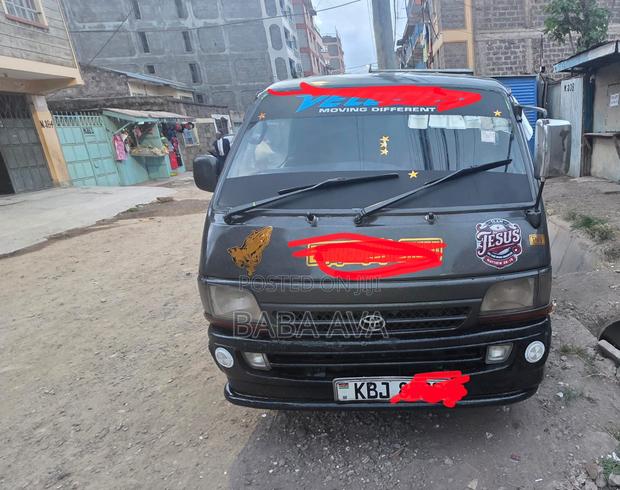 Toyota HiAce 2002 Grey - main view