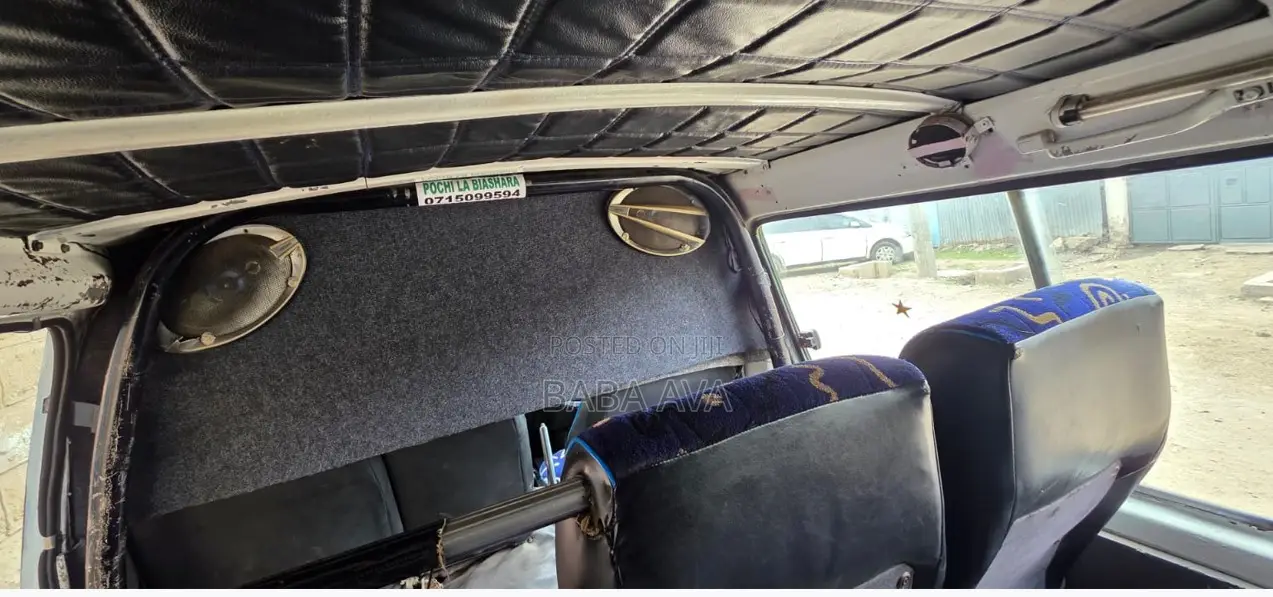 Toyota HiAce 2002 Grey