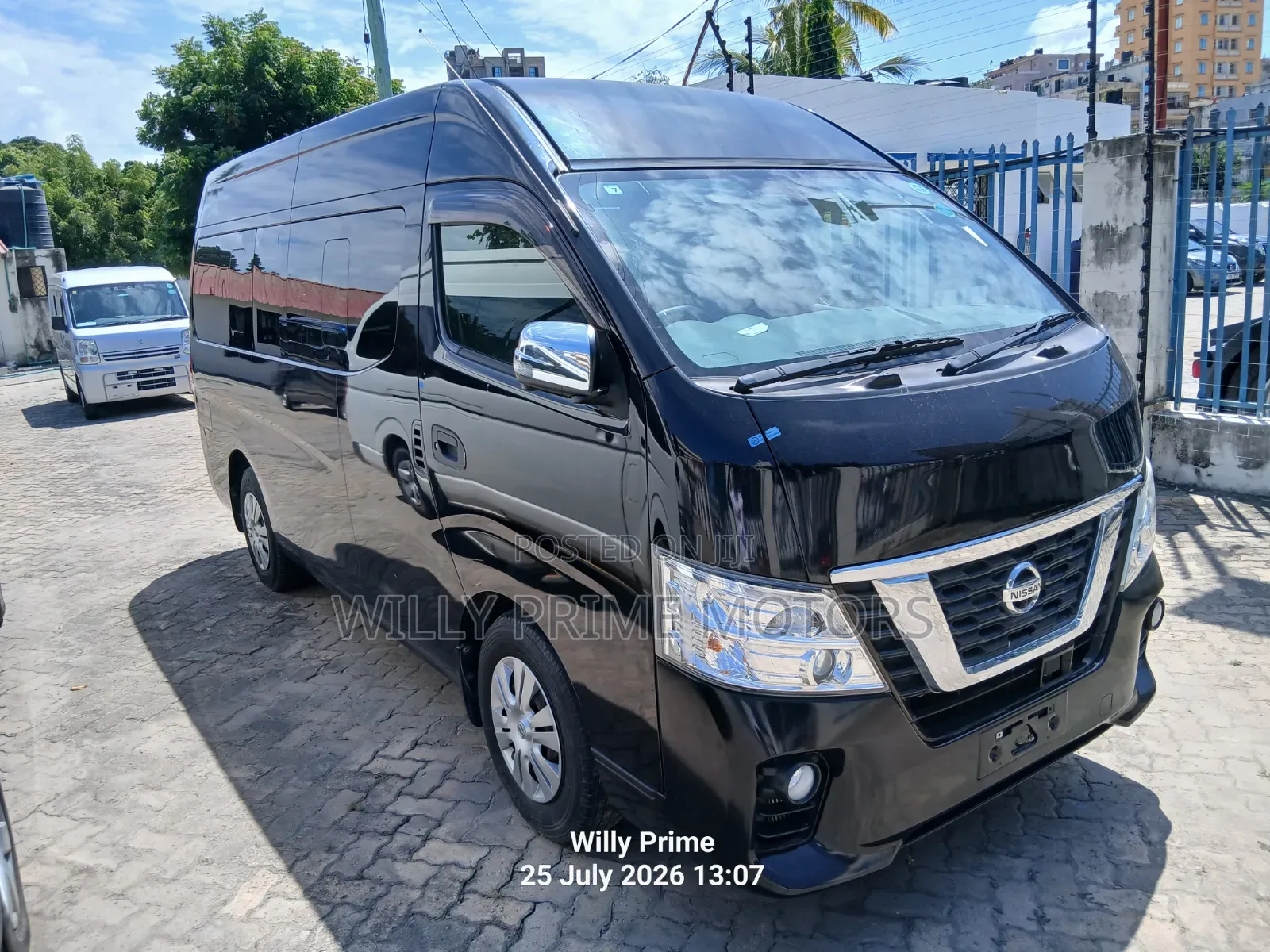 Nissan Caravan (Urvan) 2019 Black