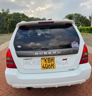 Subaru Forester 2005 White