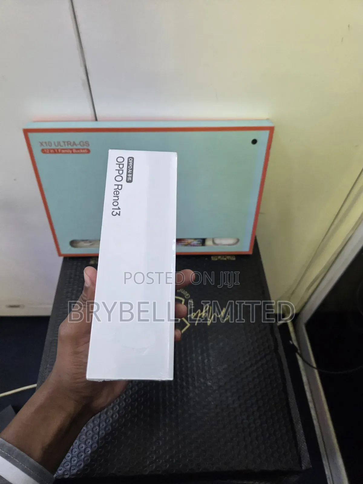 New Oppo Reno13 256 GB Blue