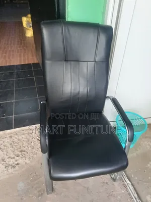 Bishop Executive Office Chairs