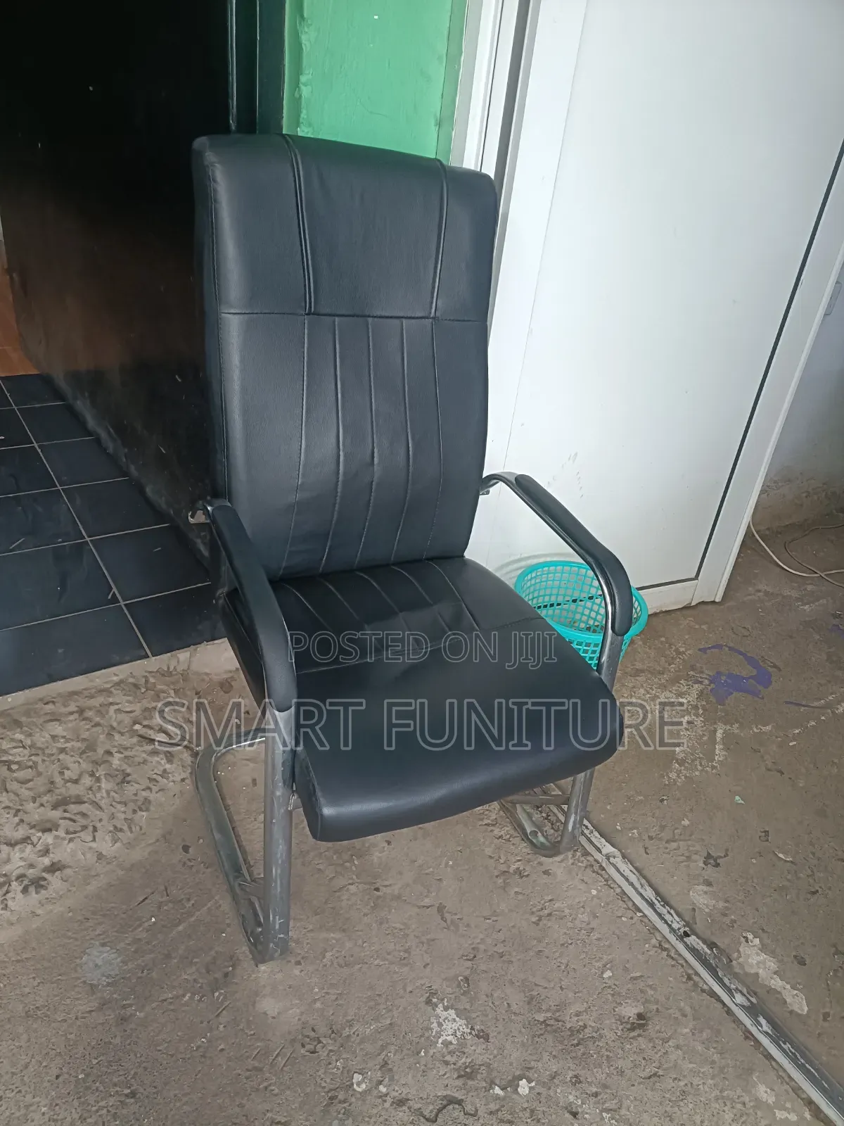 Bishop Executive Office Chairs