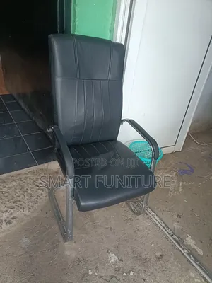 Bishop Executive Office Chairs