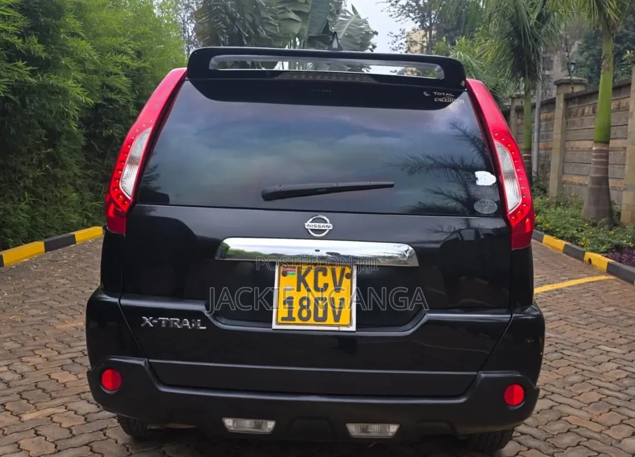 Nissan X-Trail 2012 Black