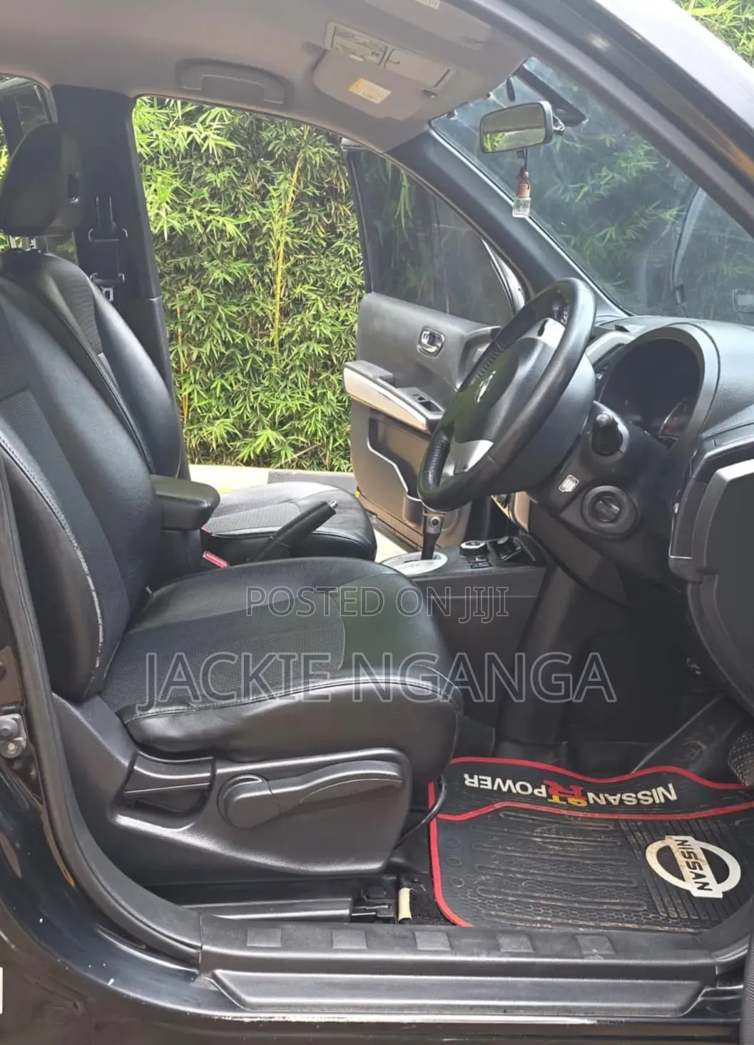 Nissan X-Trail 2012 Black