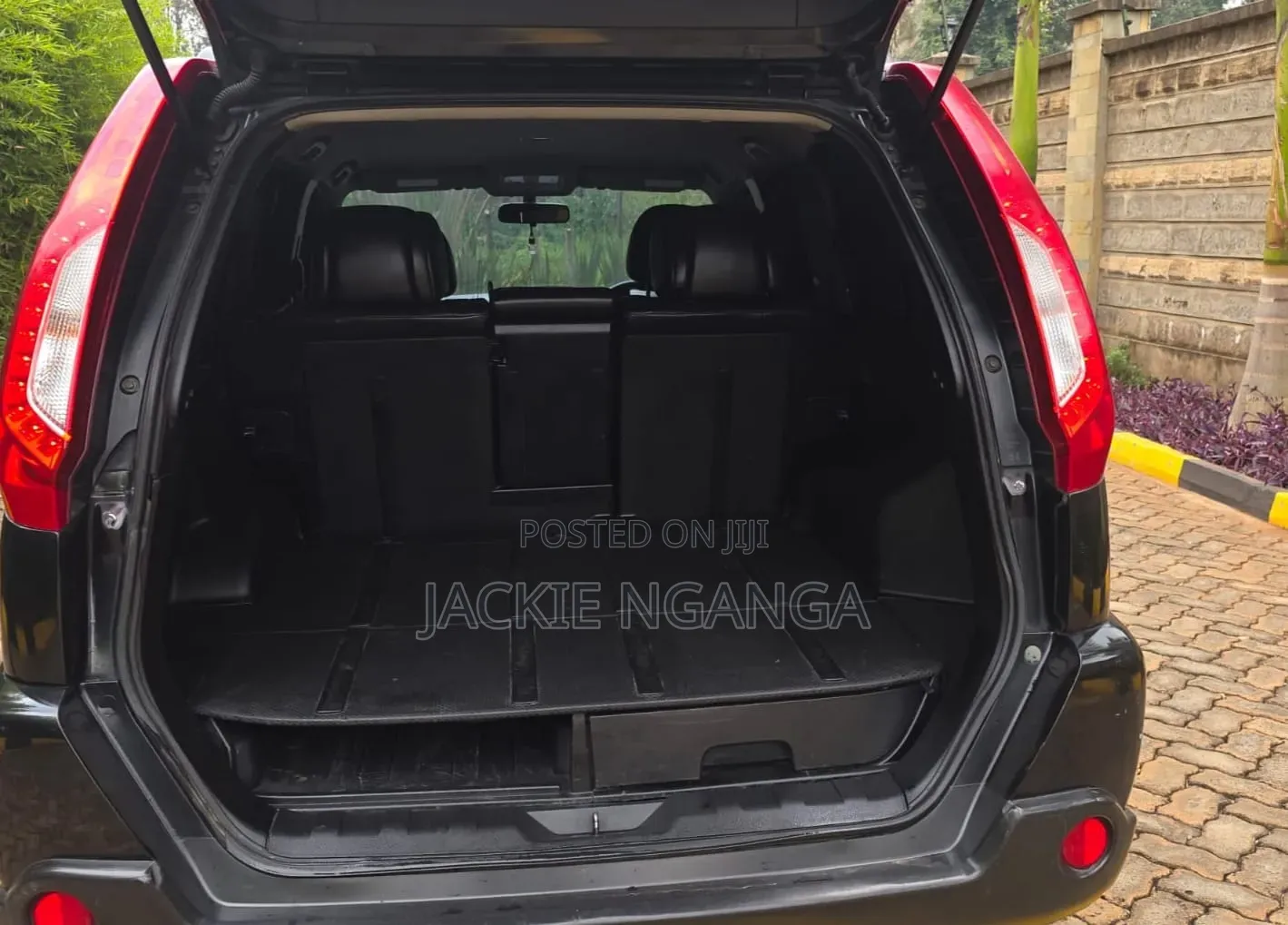 Nissan X-Trail 2012 Black