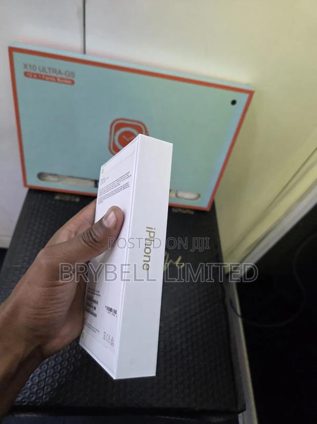 New Apple iPhone 14 Pro 256 GB Gold - thumbnail 3