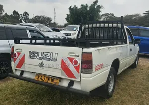 Isuzu Tougher 1998 White