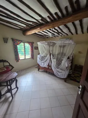 Furnished 6bdrm Villa in Kanuu Area, Diani for sale