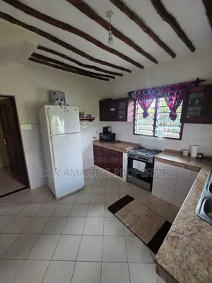 Furnished 6bdrm Villa in Kanuu Area, Diani for sale
