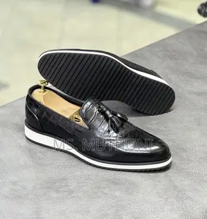 Premium Croc-Embossed Leather Tassel Loafers With Modern Wedge Soles