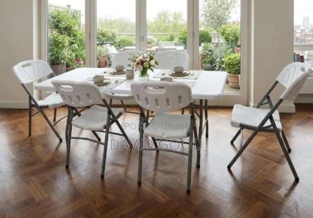 Fordable Table8000 and Chairs at 4500