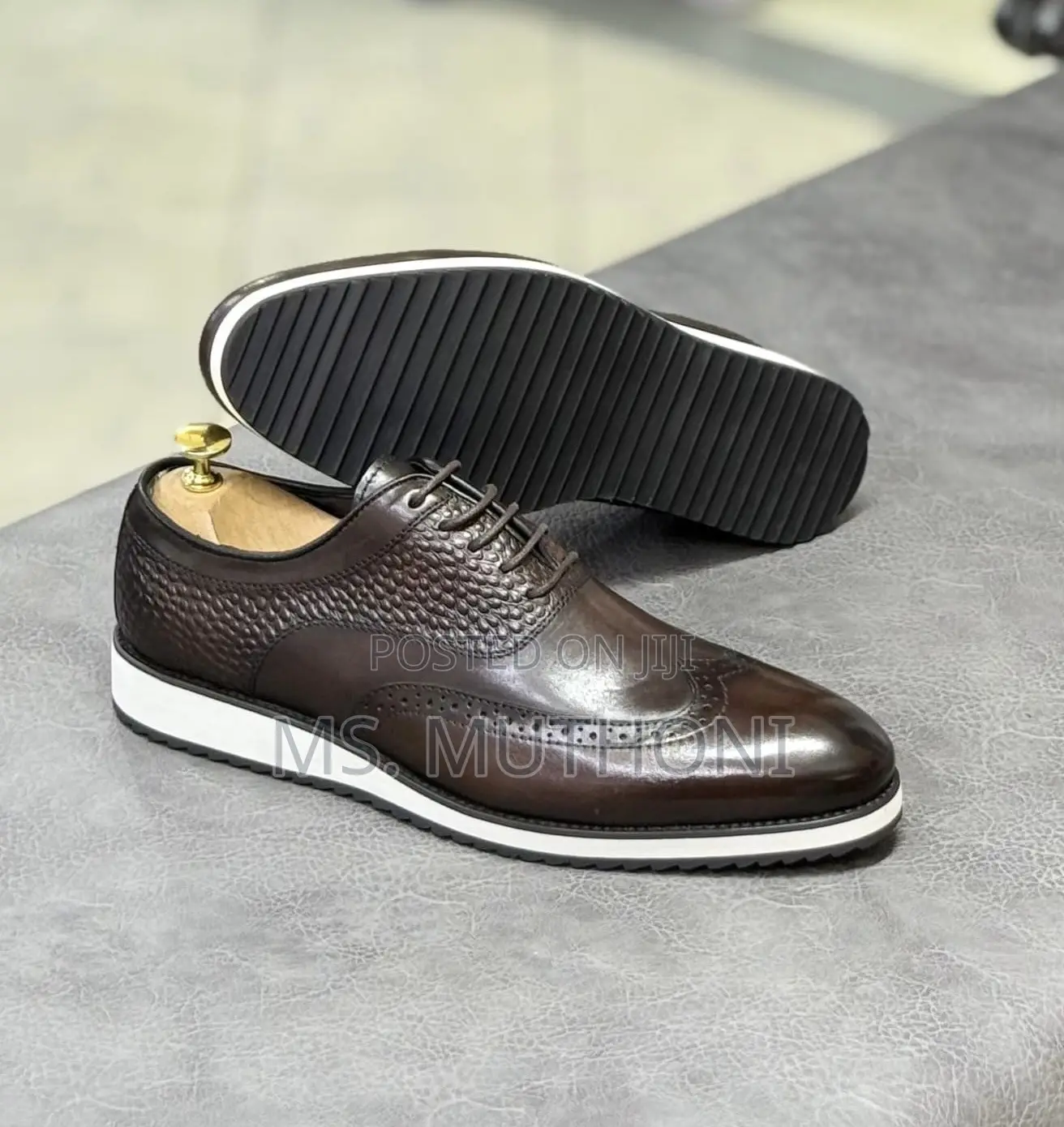 Textured Leather Wingtip Officials Size 40-46